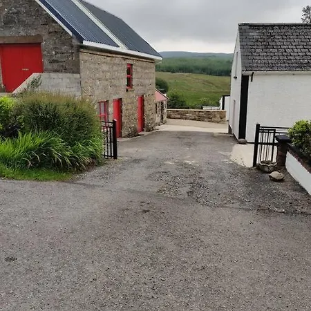 Holiday home Maggies Manorhamilton